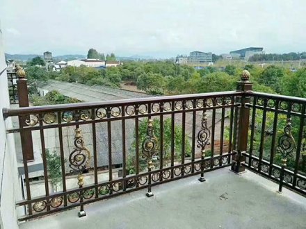 陽臺欄桿用什么材質好？