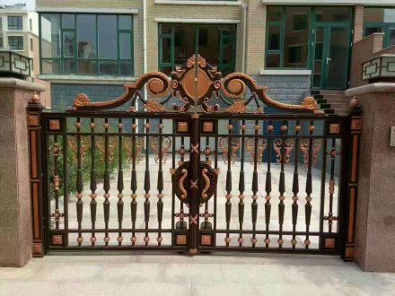 濰坊鋁藝大門環保型及美觀？